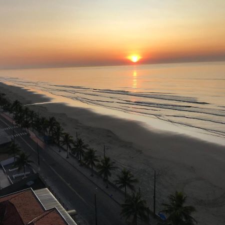 Mongagua Com Vista Para O Mar Pe Na Areia Ngoại thất bức ảnh
